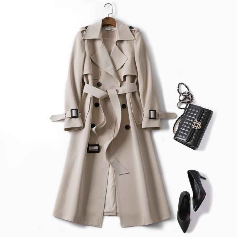 Timeless Elegance – Women’s Classic Trench Coat